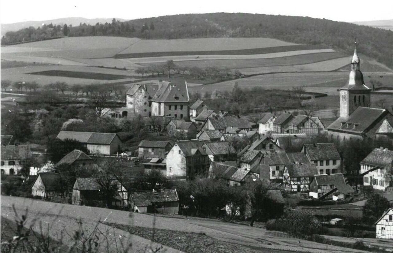 GAL Fotobestand bis 1930 Nr. 3 -mit Pfeil-, um 1900, Fotograf unbekannt