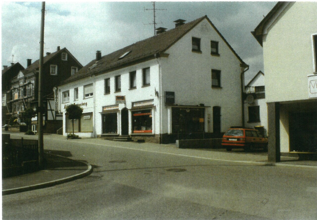 Pollerhofstraße 4-6, Wohn- und Geschäftshäuser Vogel und Hachenberg, 1991/1992, Fotograf unbekannt, GAL Fotos ab 1975 Nr. 969 aus Sammlung Ursula Homberg Nr. 206