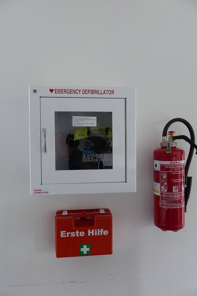 Rathaus Lindlar Defibrillator