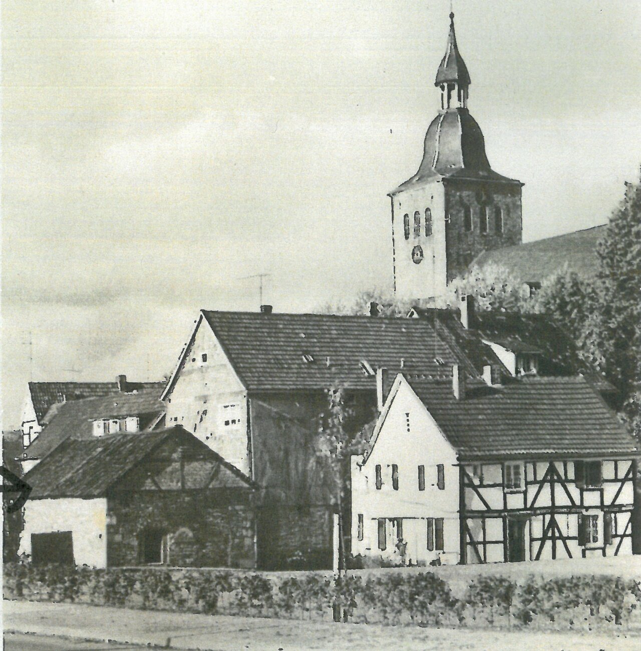 GAL Fotobestand 1931-1974 Nr. 744 -mit Pfeil-, 1974, Foto Clara Bourdin aus GAL Sammlung Ursula Homberg Nr. 184