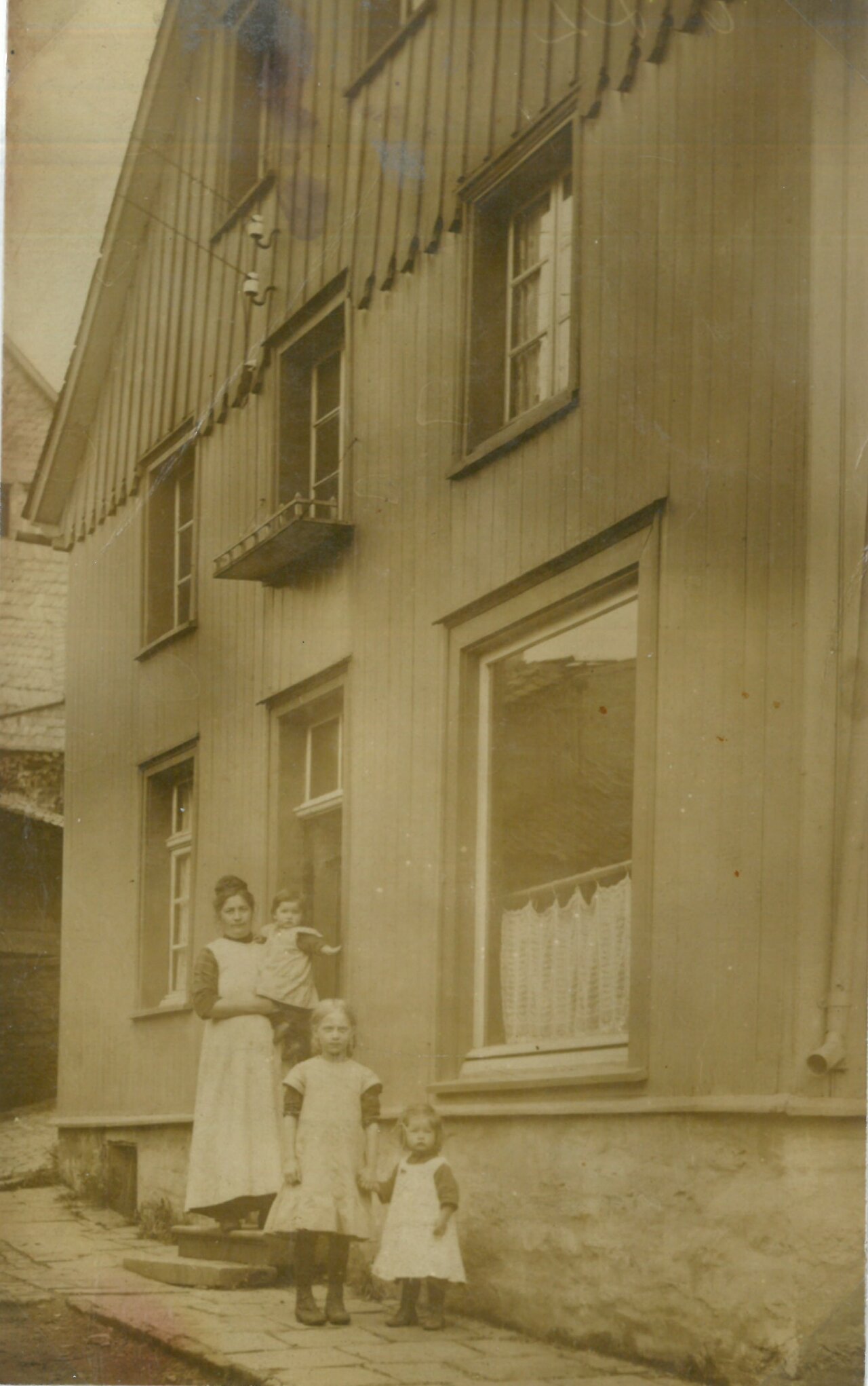 Brennergasse o.Nr.,  um 1910, Fotograf unbekannt, GAL Fotos bis 1930 Nr. 415 aus Sammlung Ursula Homberg Nr. 154