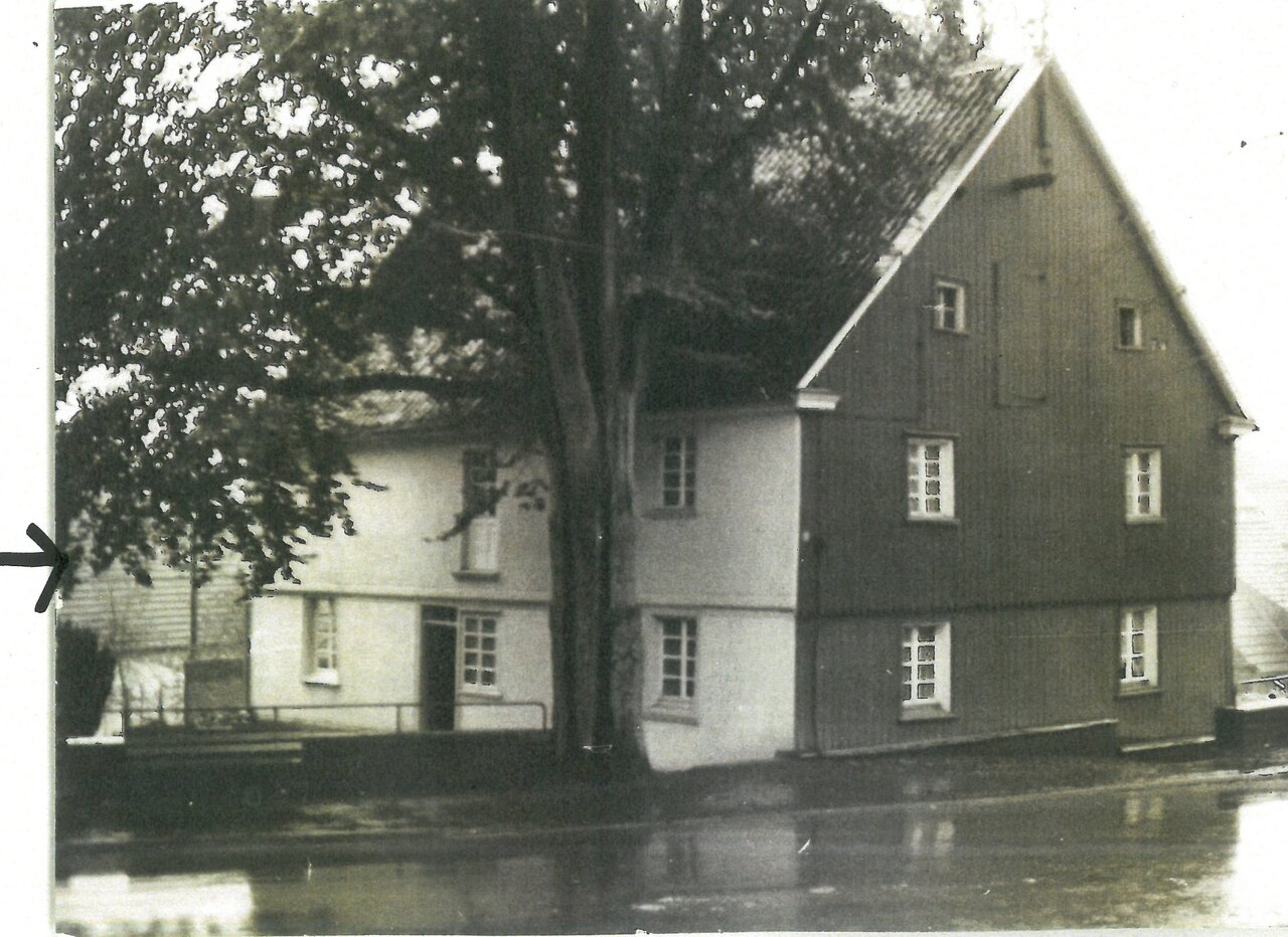 GAL Fotobestand 1931-1974 Nr. 110 -mit Pfeil-, 1961, Foto Architekt Walter Dietz, Köln