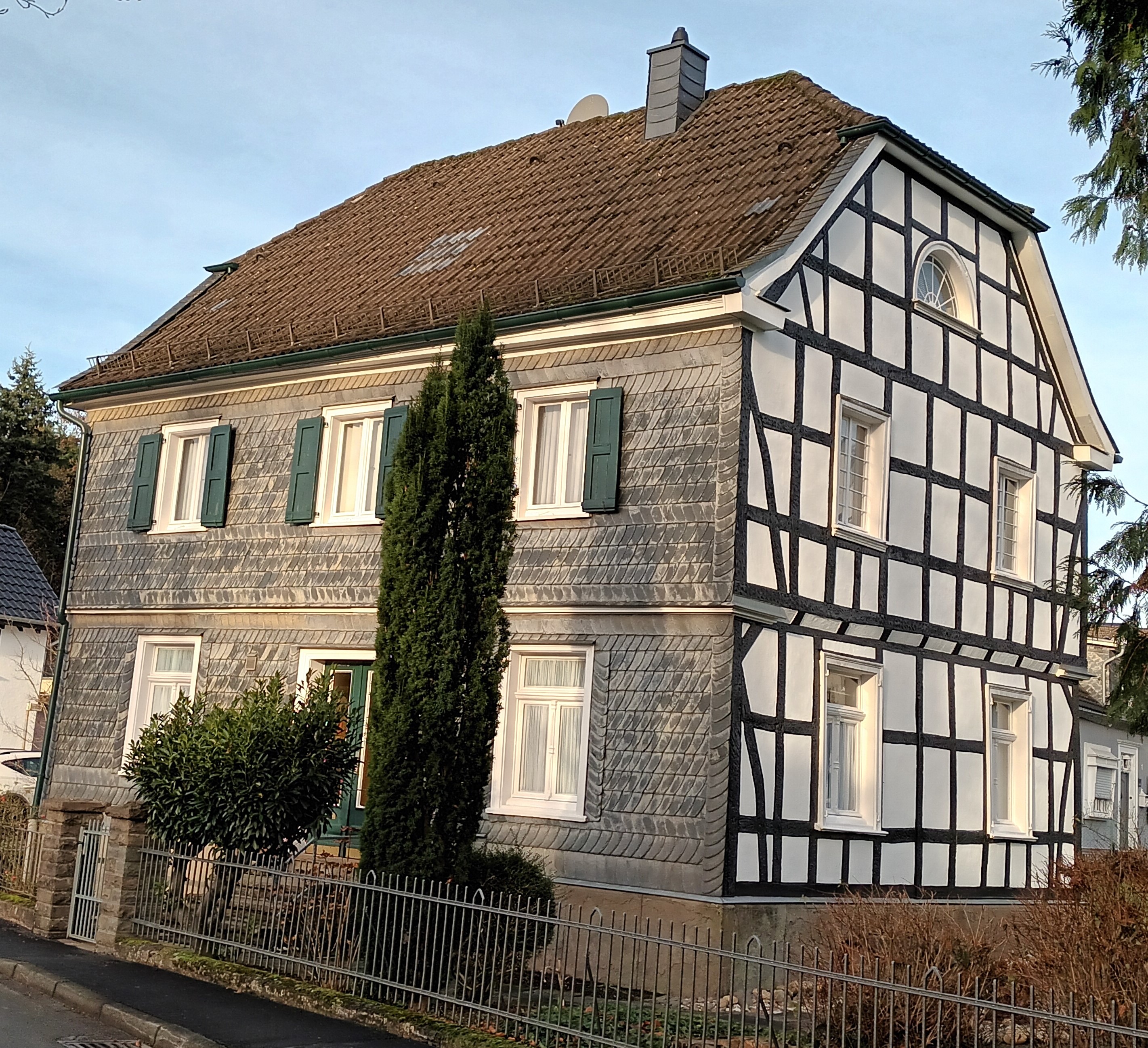 032 Haus Kelleter, Bachstraße 2