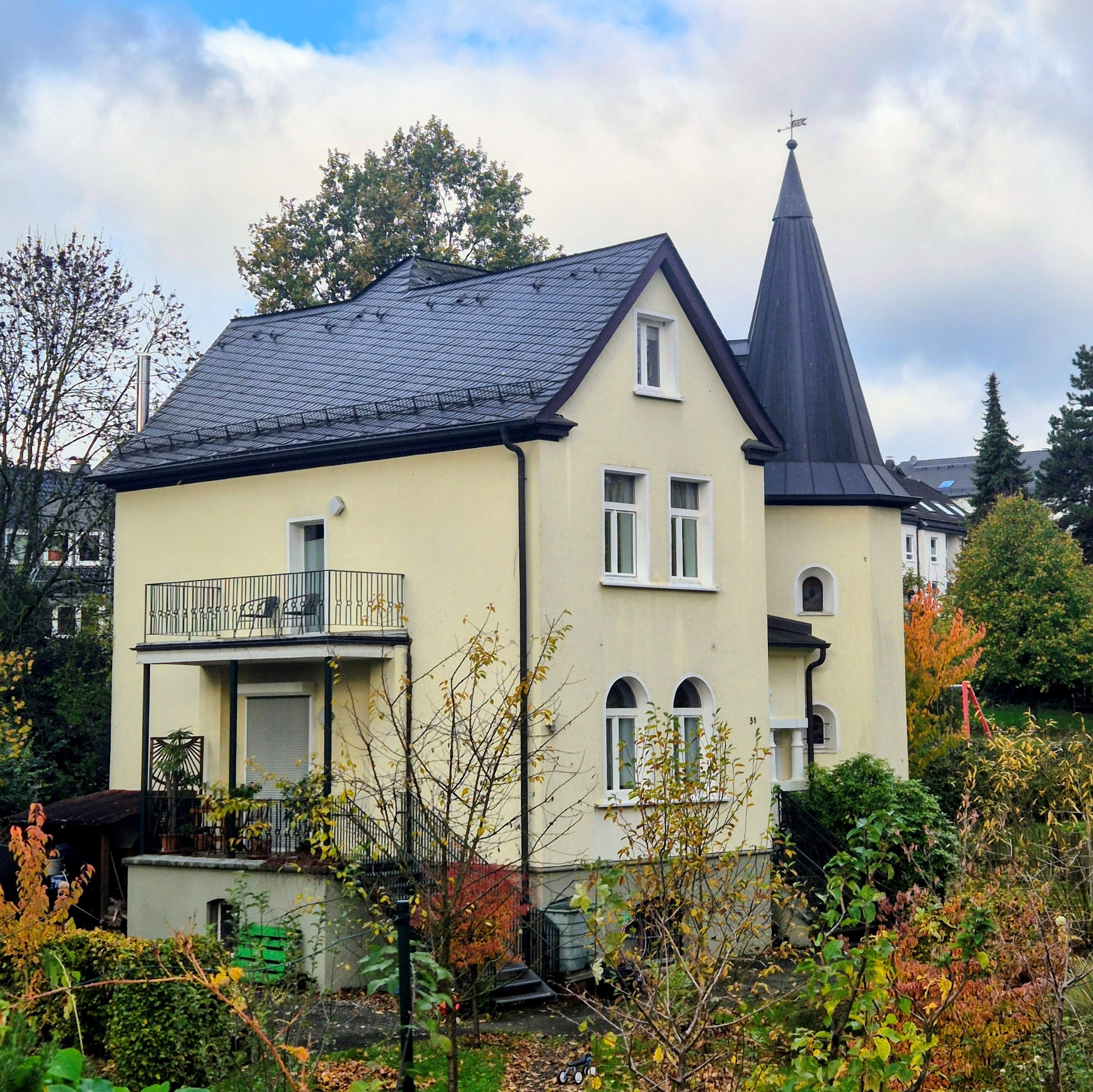 E Park Plietz mit Villa